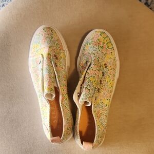 Sperry Floral Pink Yellow Green Slip-On Sneakers